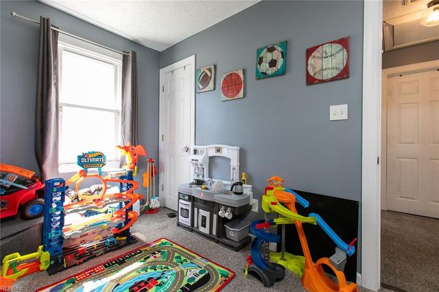 609 Allen ST, Hampton, VA 23669