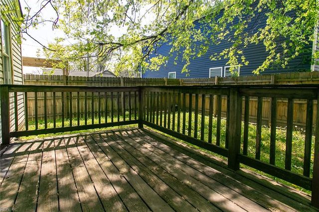 609 Allen ST, Hampton, VA 23669