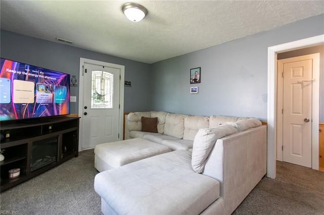 609 Allen ST, Hampton, VA 23669