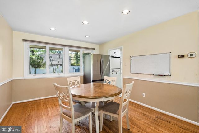 1076 DEVON RD, Jenkintown, PA 19046