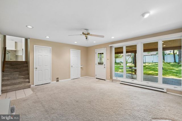 1076 DEVON RD, Jenkintown, PA 19046