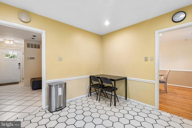 1076 DEVON RD, Jenkintown, PA 19046