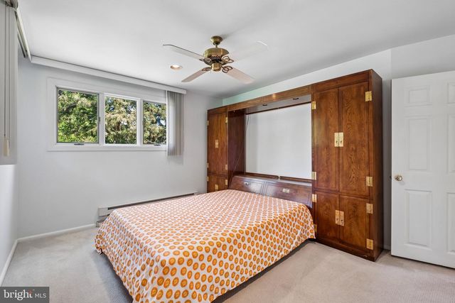 1076 DEVON RD, Jenkintown, PA 19046
