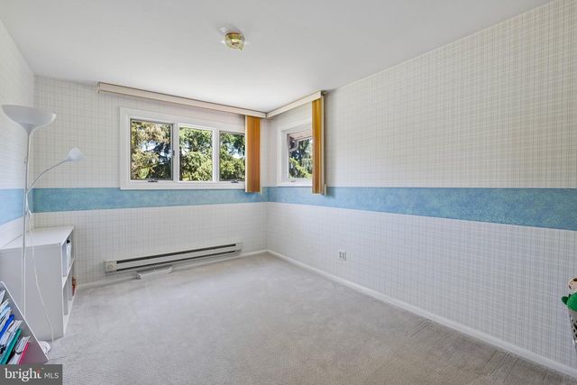 1076 DEVON RD, Jenkintown, PA 19046