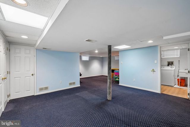 1076 DEVON RD, Jenkintown, PA 19046