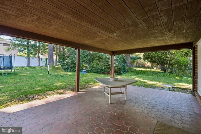 1076 DEVON RD, Jenkintown, PA 19046