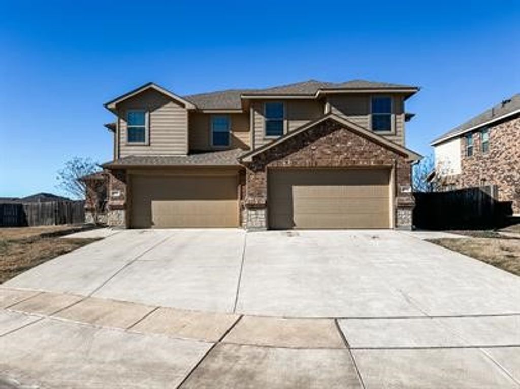3906 Ashton Drive, Sanger, TX 76266