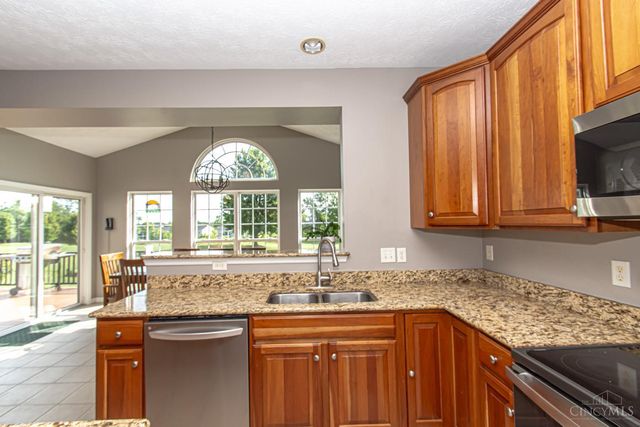 2650 Wyndham Drive, Beavercreek, OH 45431
