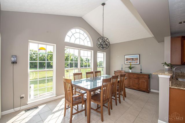 2650 Wyndham Drive, Beavercreek, OH 45431