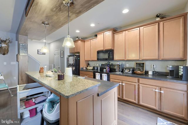 3037 C MERIDIAN CMNS, Mechanicsburg, PA 17055