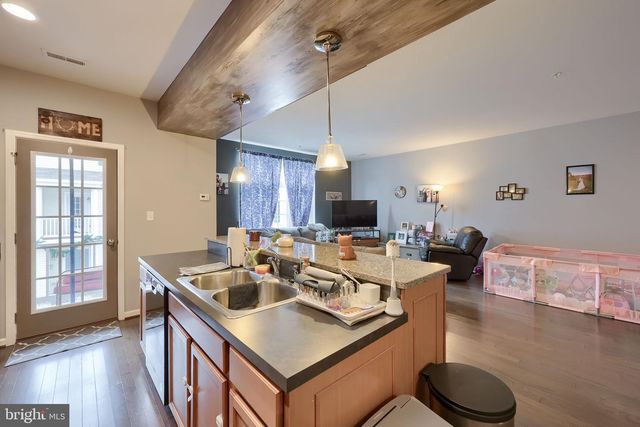 3037 C MERIDIAN CMNS, Mechanicsburg, PA 17055