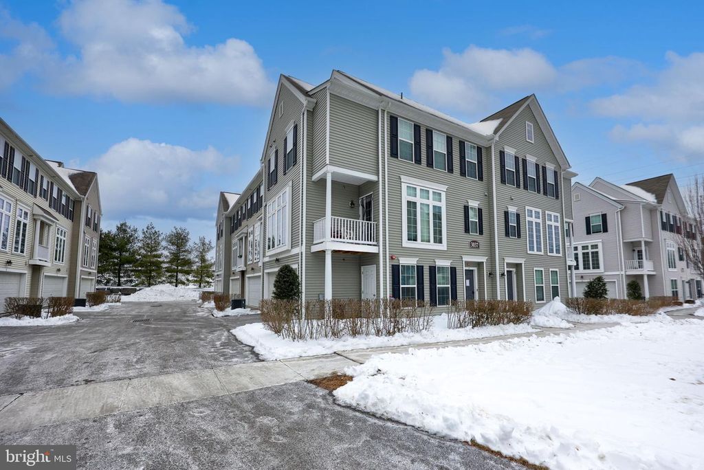 3037 C MERIDIAN CMNS, Mechanicsburg, PA 17055