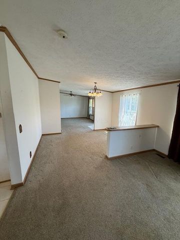 5838 Meadowbrook Road, Albany, OH 45710
