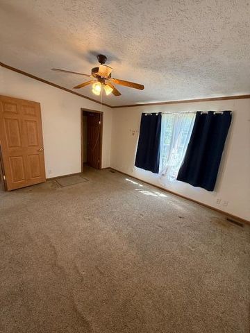5838 Meadowbrook Road, Albany, OH 45710