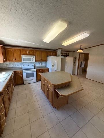 5838 Meadowbrook Road, Albany, OH 45710