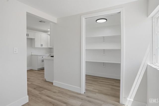 707 Lincoln Avenue, Bakersfield, CA 93308