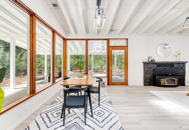 15715 Drake Rd, Guerneville, CA 95446