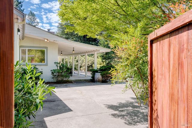 15715 Drake Rd, Guerneville, CA 95446