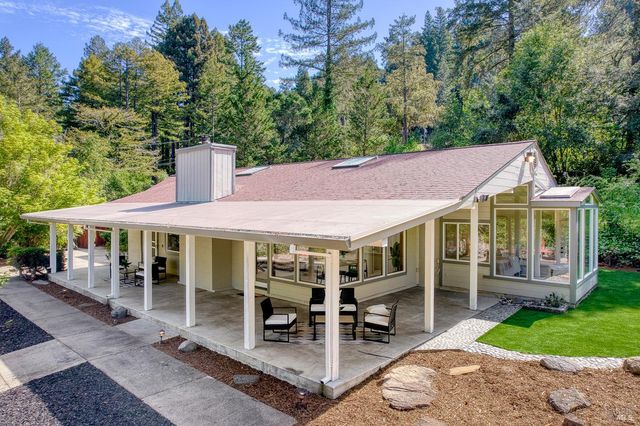 15715 Drake Rd, Guerneville, CA 95446
