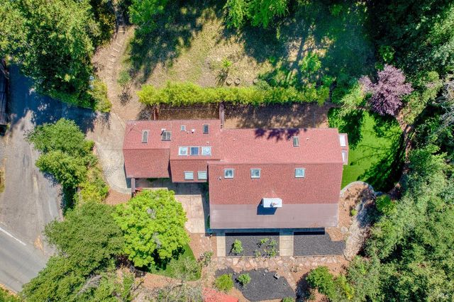 15715 Drake Rd, Guerneville, CA 95446
