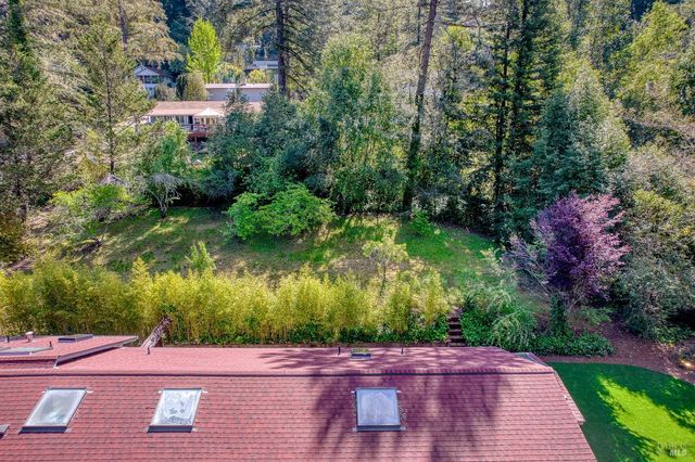 15715 Drake Rd, Guerneville, CA 95446