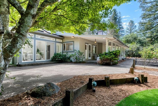 15715 Drake Rd, Guerneville, CA 95446
