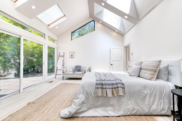 15715 Drake Rd, Guerneville, CA 95446