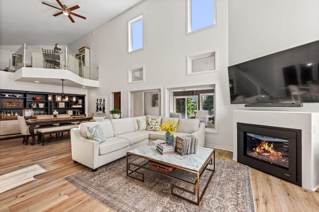 3027 W Palmer Avenue, La Porte, IN 46350