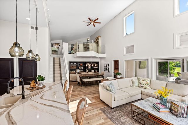 3027 W Palmer Avenue, La Porte, IN 46350