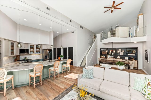 3027 W Palmer Avenue, La Porte, IN 46350