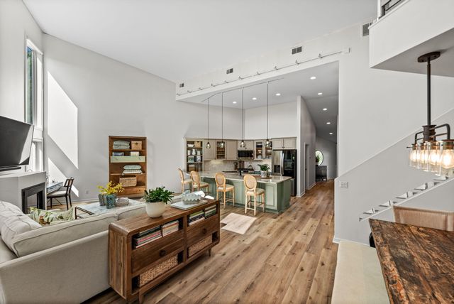 3027 W Palmer Avenue, La Porte, IN 46350