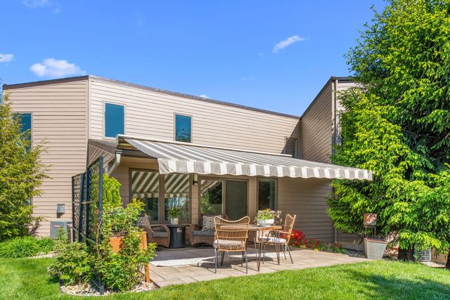 3027 W Palmer Avenue, La Porte, IN 46350