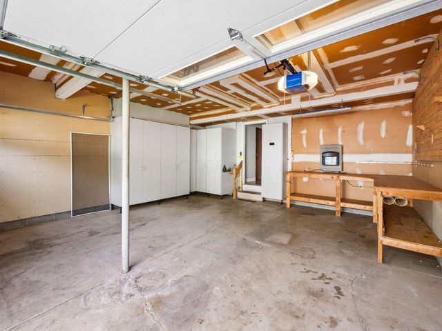 365 Halsbury Circle, Columbus, OH 43230