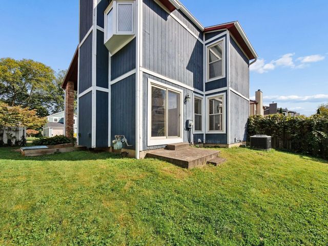 365 Halsbury Circle, Columbus, OH 43230