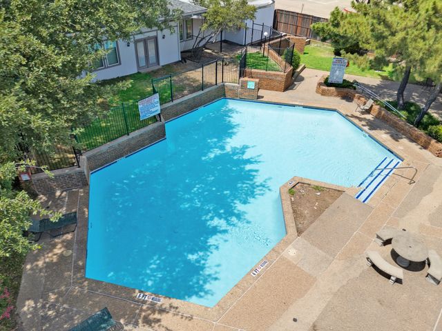 13640 Flagstone Lane, Dallas, TX 75240