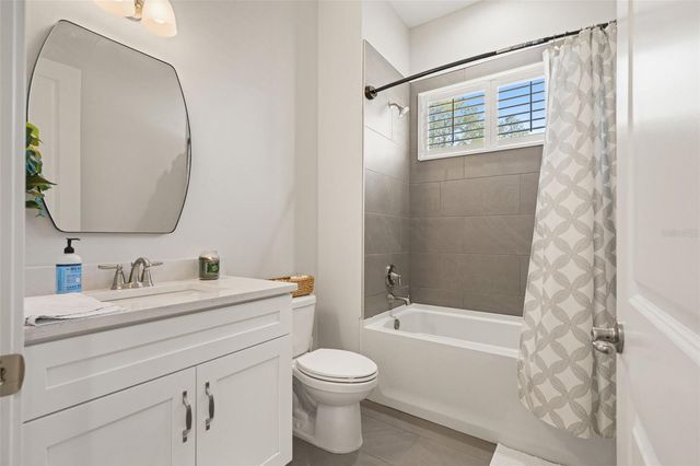 4698 HICKORY OAK DRIVE, Brooksville, FL 34601