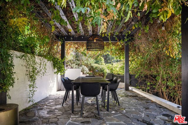 1930 Laurel Canyon Boulevard, Los Angeles, CA 90046