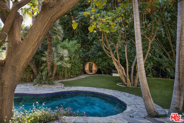 1930 Laurel Canyon Boulevard, Los Angeles, CA 90046