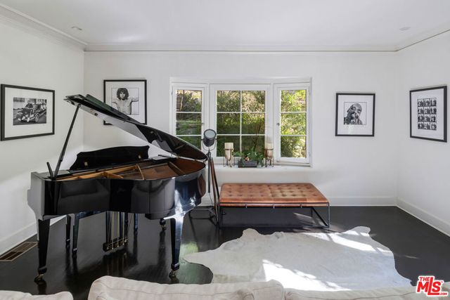 1930 Laurel Canyon Boulevard, Los Angeles, CA 90046