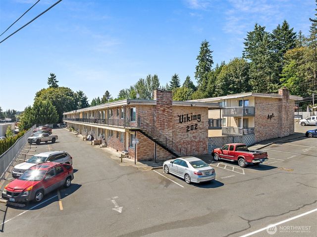 6630 202nd Street SW, Lynnwood, WA 98036