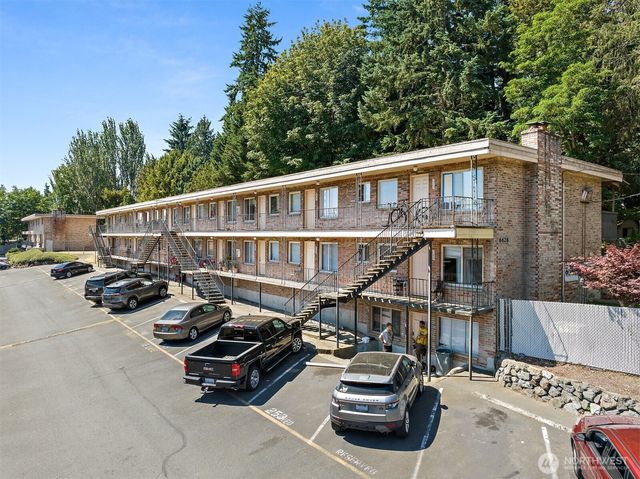 6630 202nd Street SW, Lynnwood, WA 98036