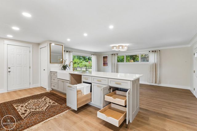 367 Sherwood Lane, Algonac, MI 48001