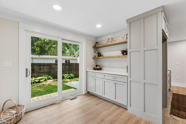 367 Sherwood Lane, Algonac, MI 48001