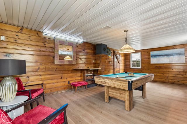367 Sherwood Lane, Algonac, MI 48001