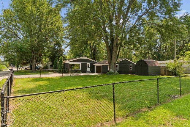 367 Sherwood Lane, Algonac, MI 48001
