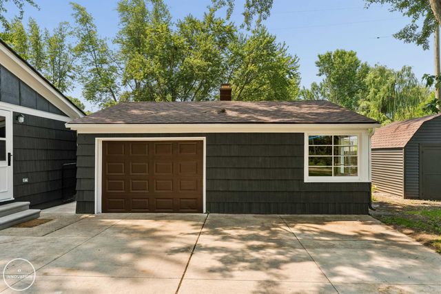 367 Sherwood Lane, Algonac, MI 48001