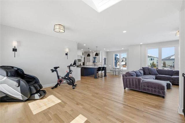 1116 Hummingbird Court, Greenwood, MO 64034