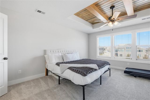 1116 Hummingbird Court, Greenwood, MO 64034