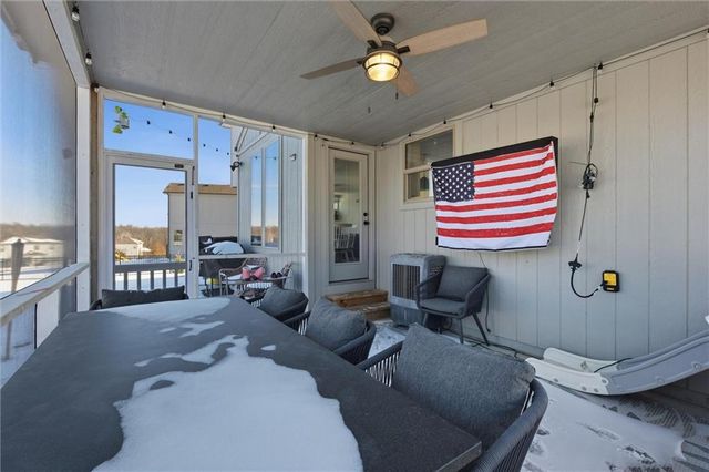 1116 Hummingbird Court, Greenwood, MO 64034