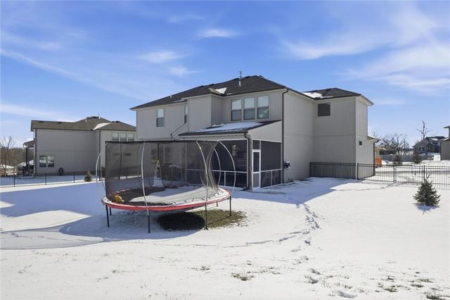 1116 Hummingbird Court, Greenwood, MO 64034